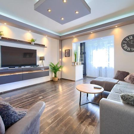Luxury Apartments Vanessa, ニヴィーチェ エクステリア 写真