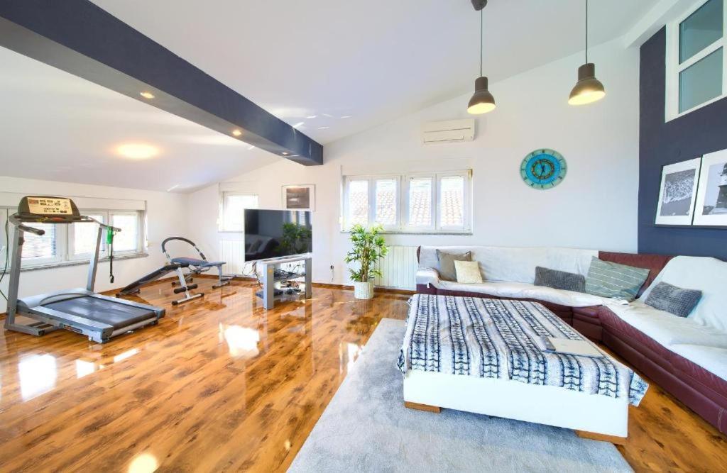 Luxury Apartments Vanessa, ニヴィーチェ エクステリア 写真
